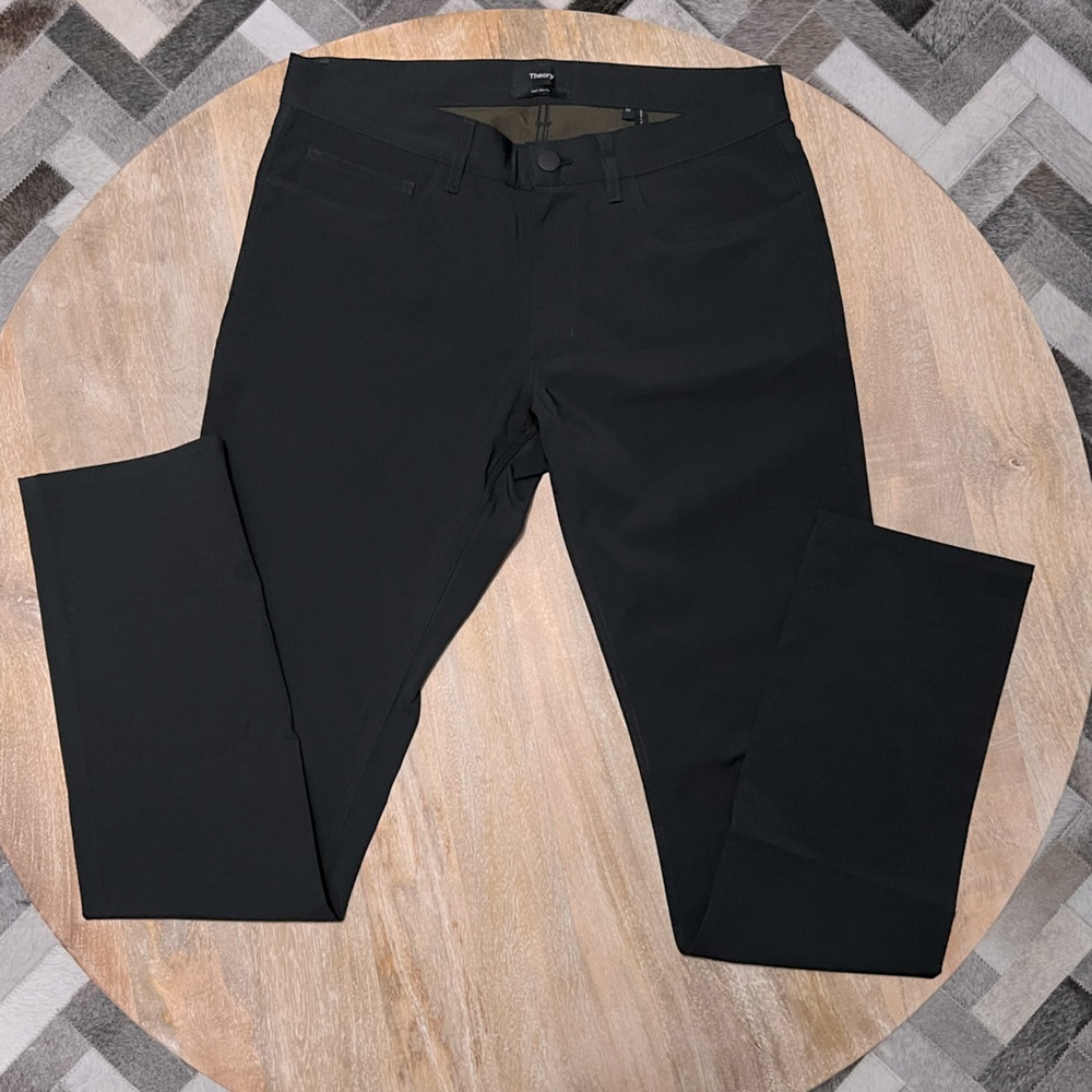 NWOT Theory Men’s Raffi Slim Fit Pant Size 31